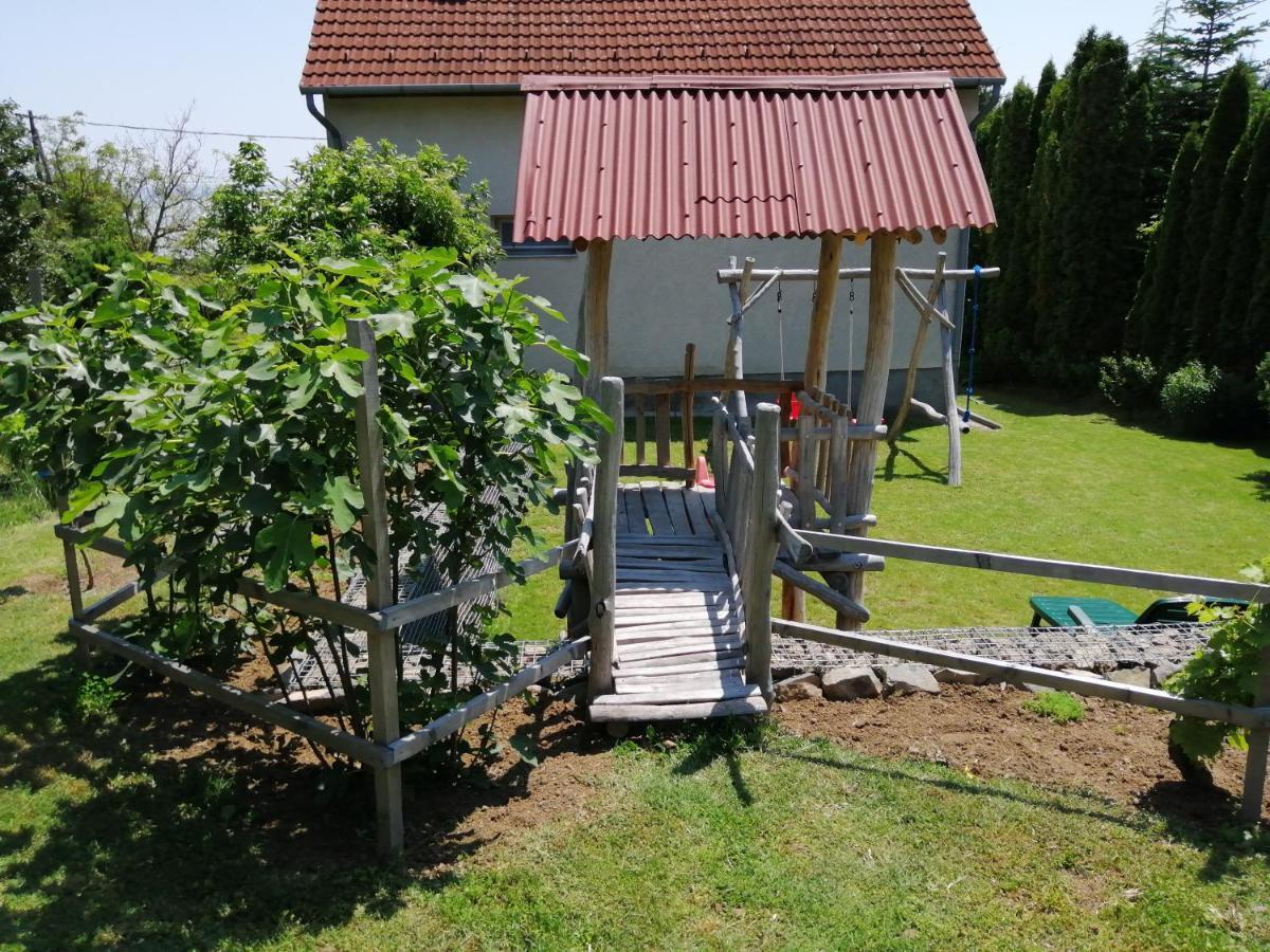 Kaman Nyaralo Apartment Badacsonytomaj Exterior foto