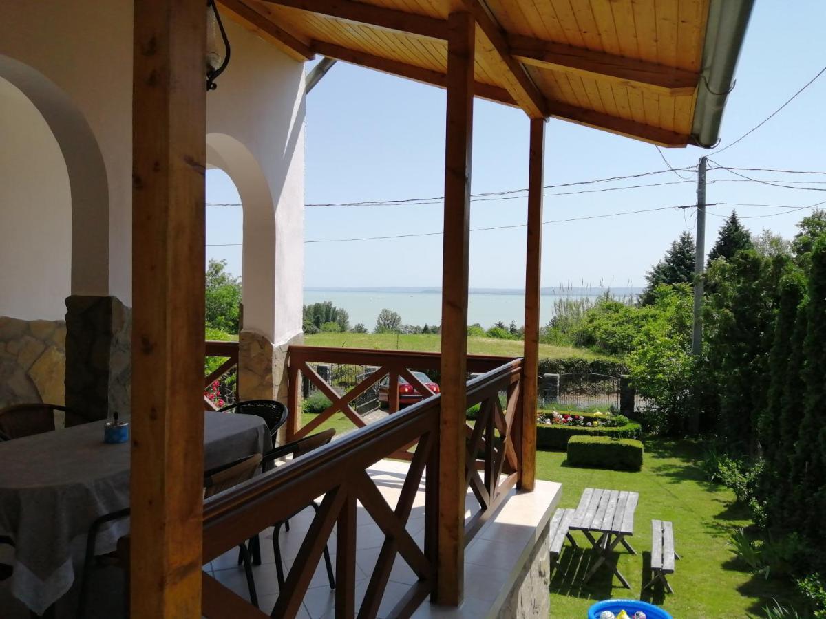 Kaman Nyaralo Apartment Badacsonytomaj Exterior foto